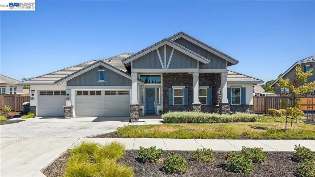 5010 Neroly Rd, Oakley