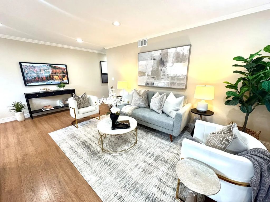 5703 Playa Del Rey 4, San Jose