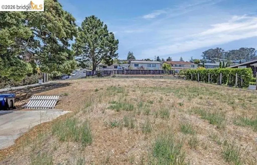 8246 Terrace Dr, El Cerrito
