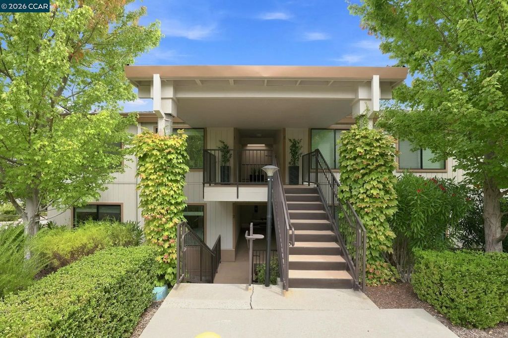 1209 Running Springs Rd. 2, Walnut Creek