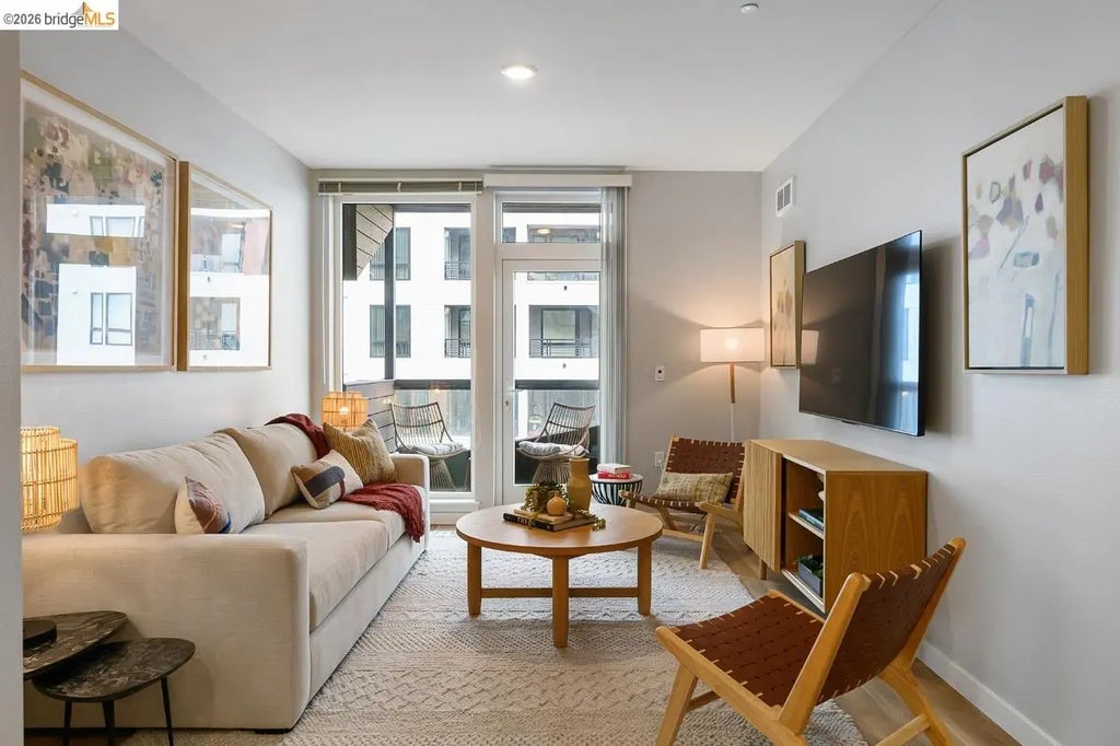 260 Brooklyn Basin Way 443, Oakland