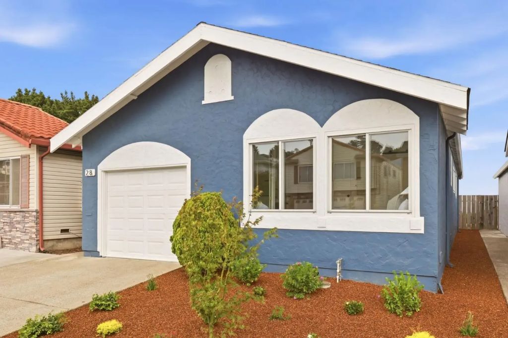 28 Camelot Court, Daly City