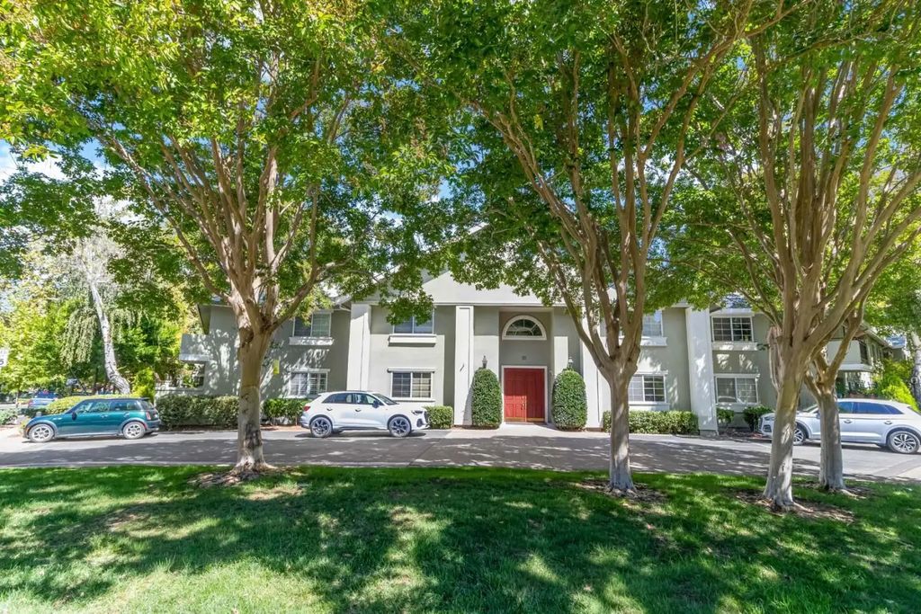 20 Willow Road 19, Menlo Park