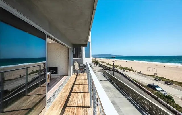 2208 The Strand, Manhattan Beach