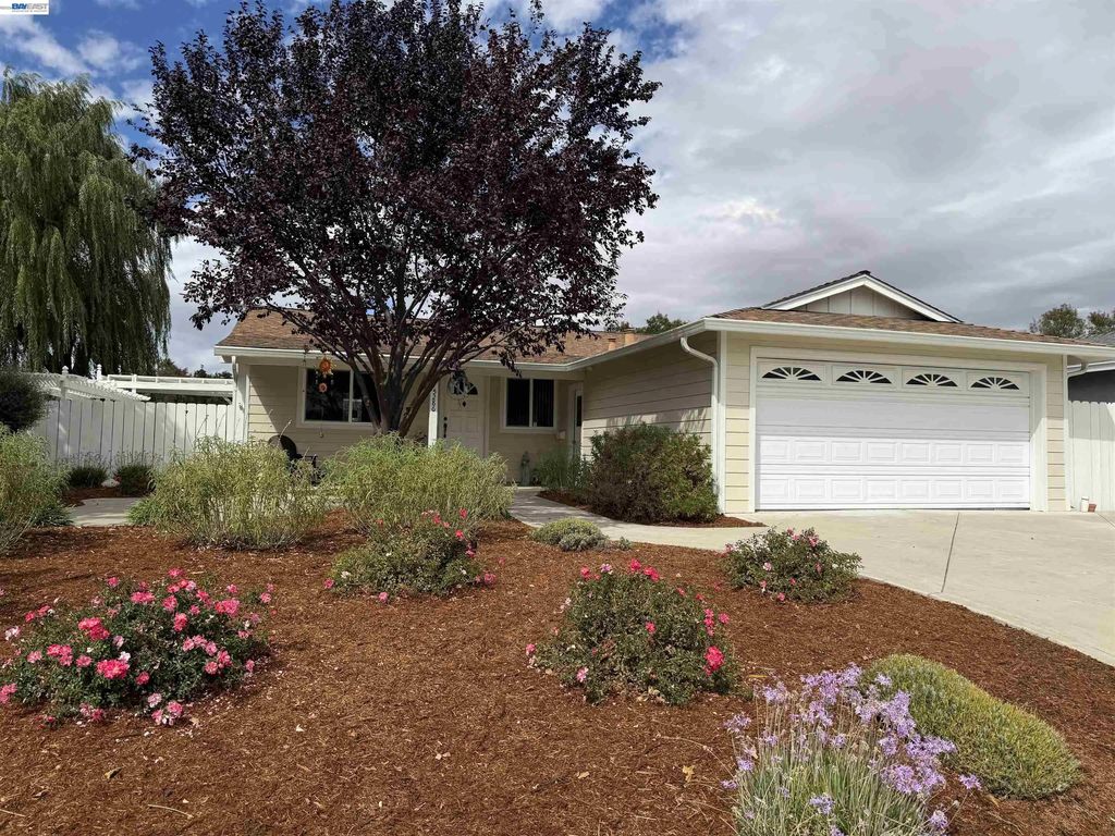 5286 Lilac Ave, Livermore