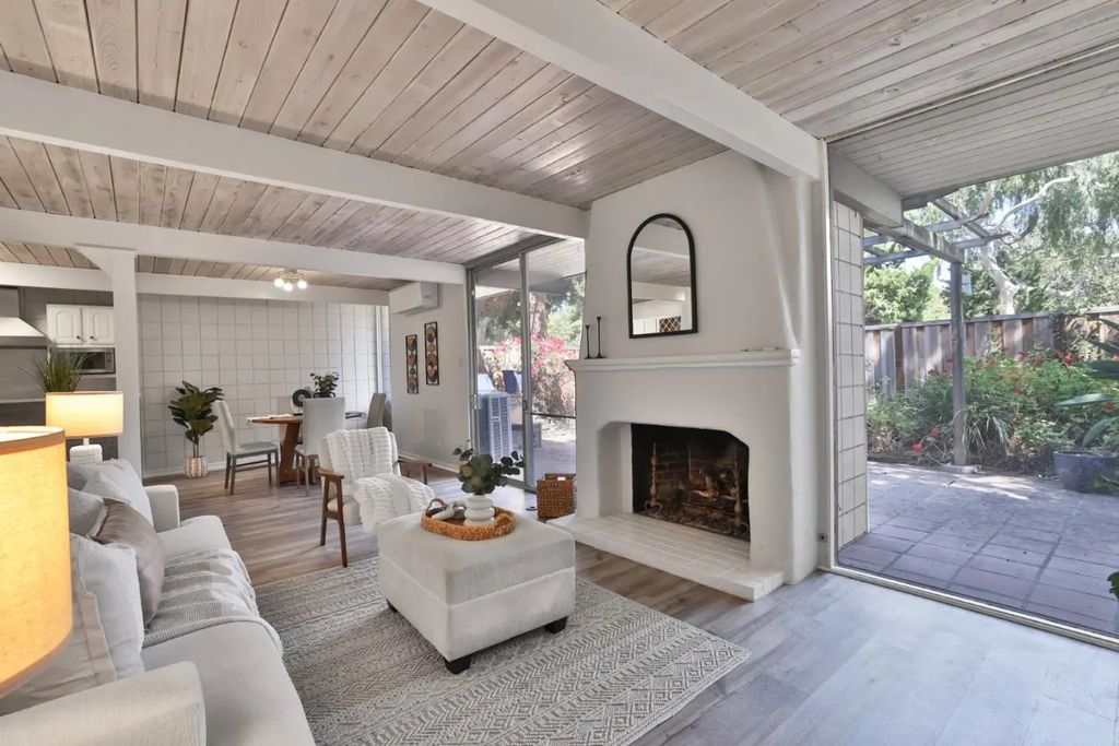 1076 Pomeroy Avenue, Santa Clara