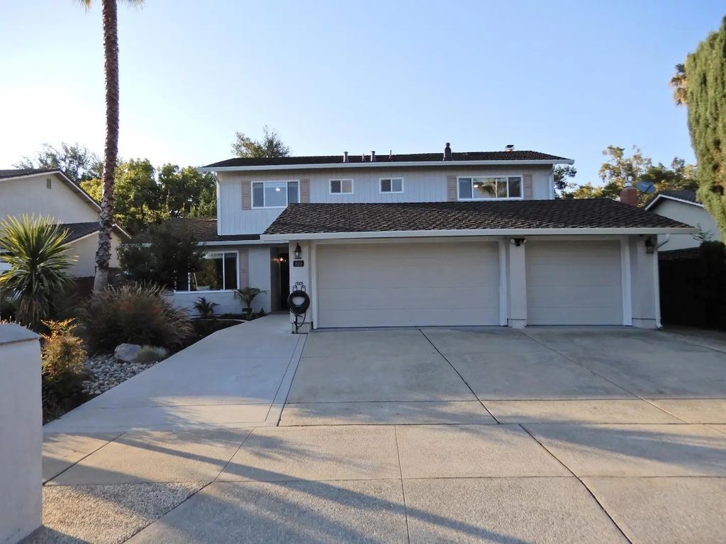 819 Cumberland Drive, Gilroy