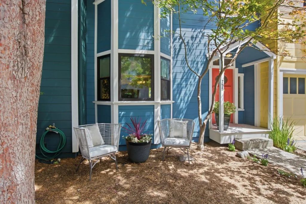 755 Ramona Street, Palo Alto