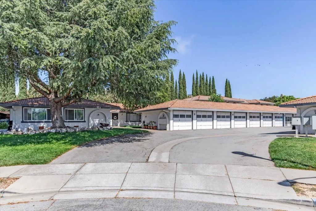 1271 Juniper Drive 7, Gilroy