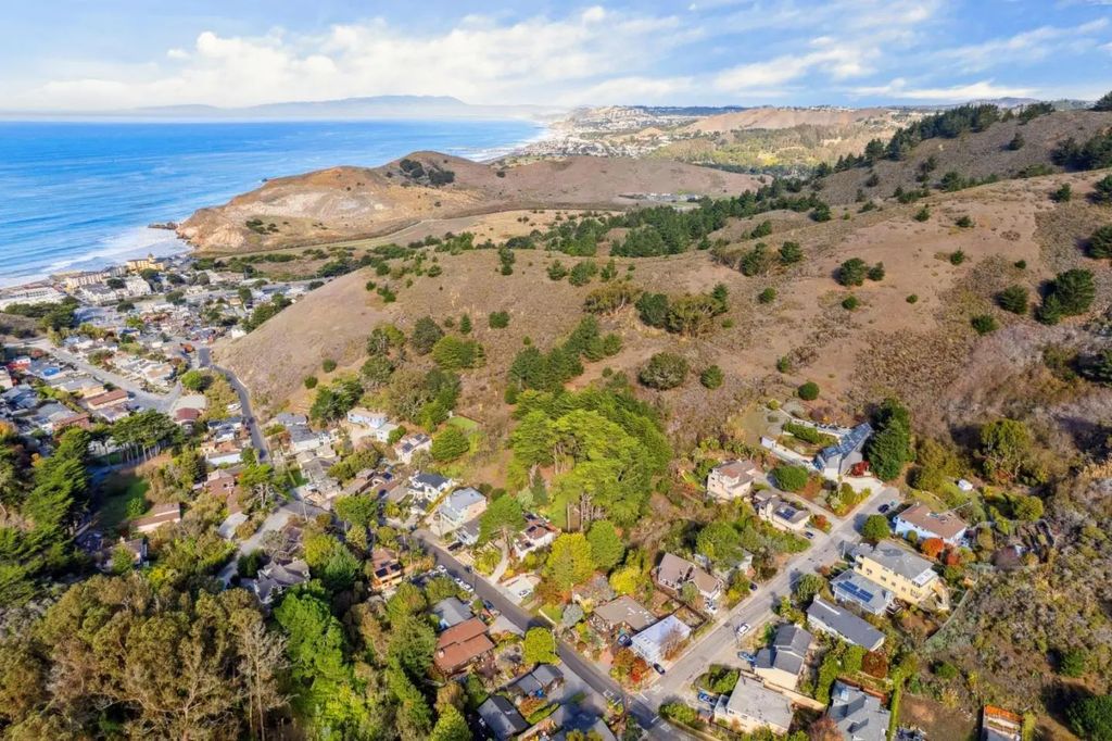 Calera Terrace, Pacifica