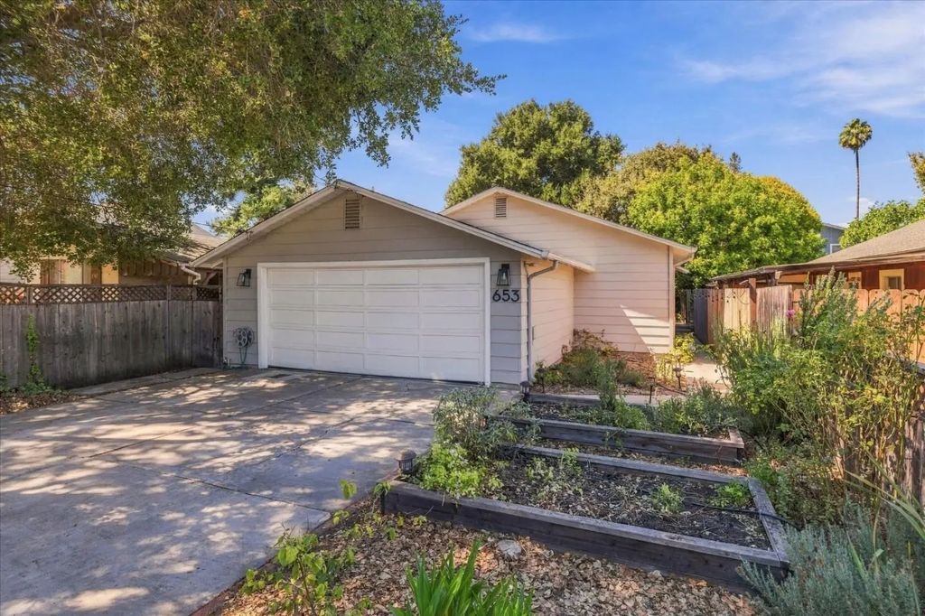 653 San Benito Avenue, Menlo Park