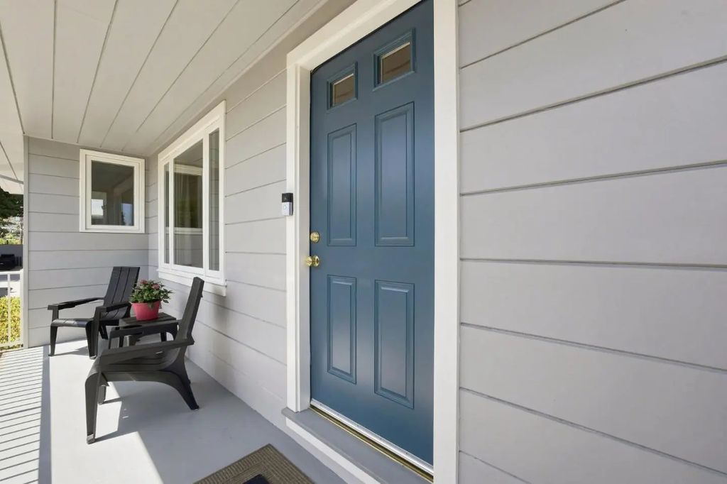 334 Oakview Drive, San Carlos