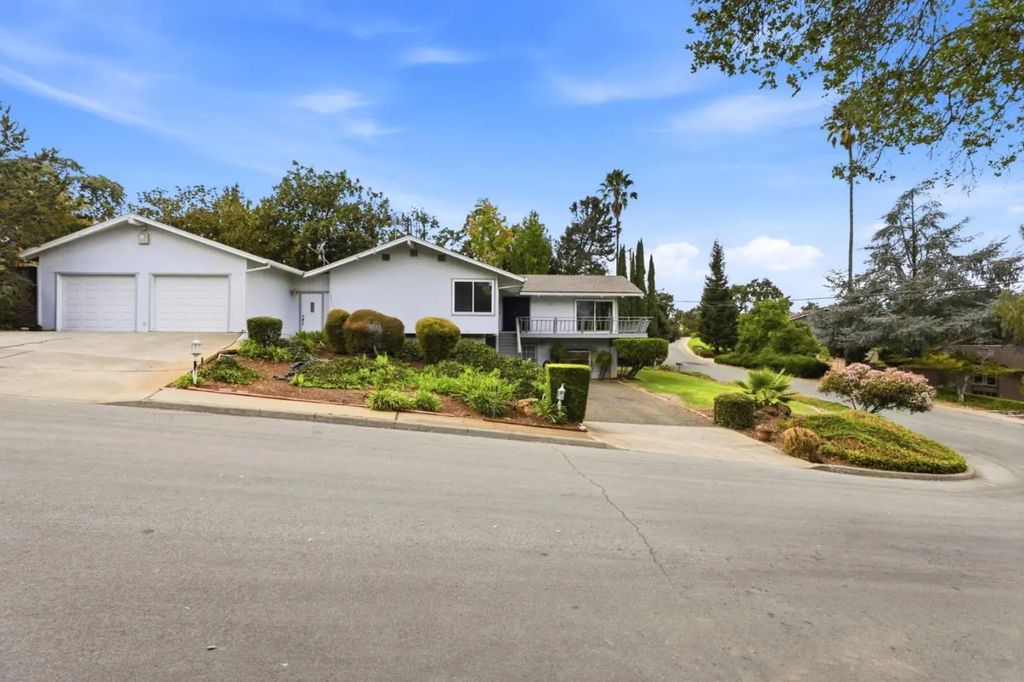 1218 Wooded Hills Drive, San Jose
