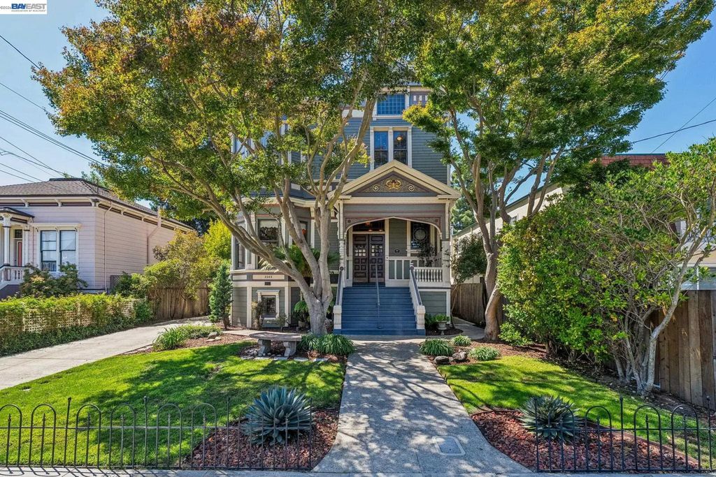 2242 San Antonio Ave, Alameda