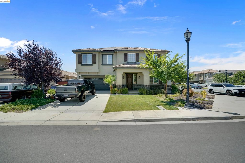 577 Sapphire Parkway, Oakley