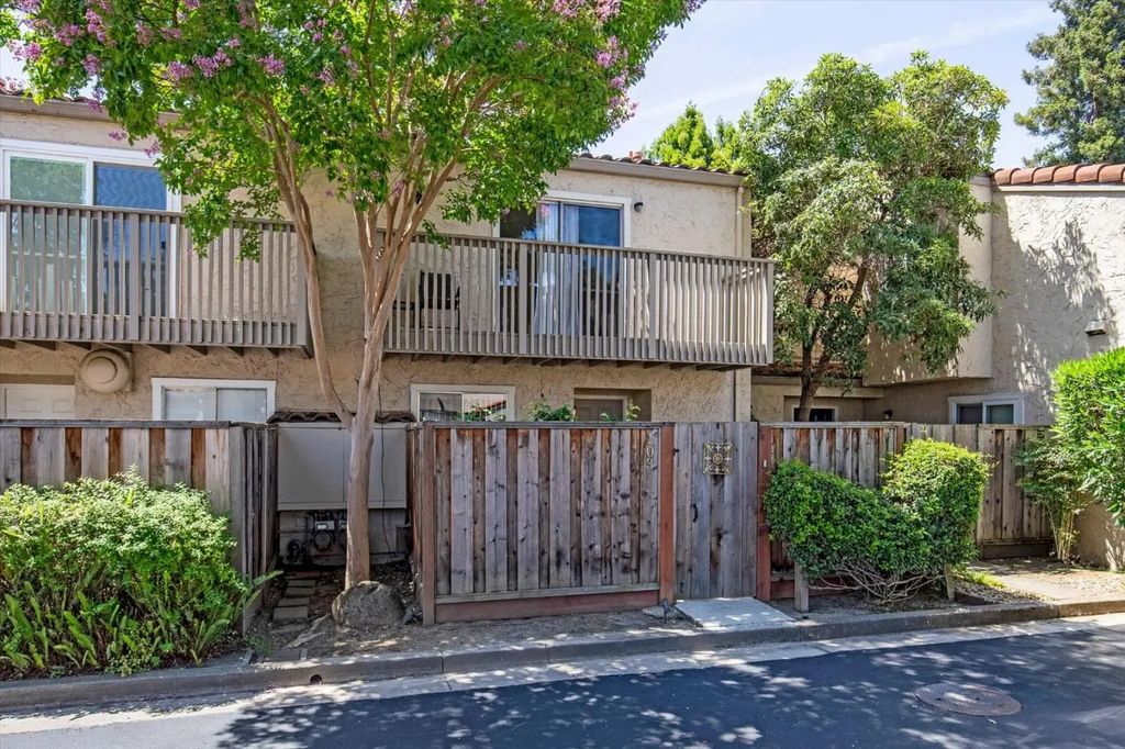 103 Mission Drive, East Palo Alto