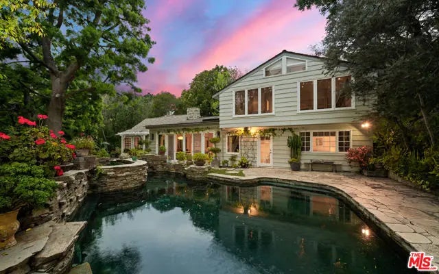 2576 Benedict Canyon Drive, Beverly Hills