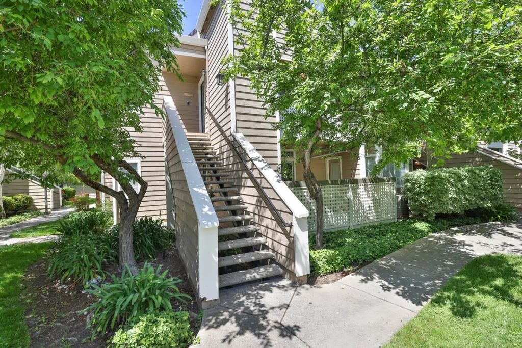 5924 Bridgeport Lake Way, San Jose
