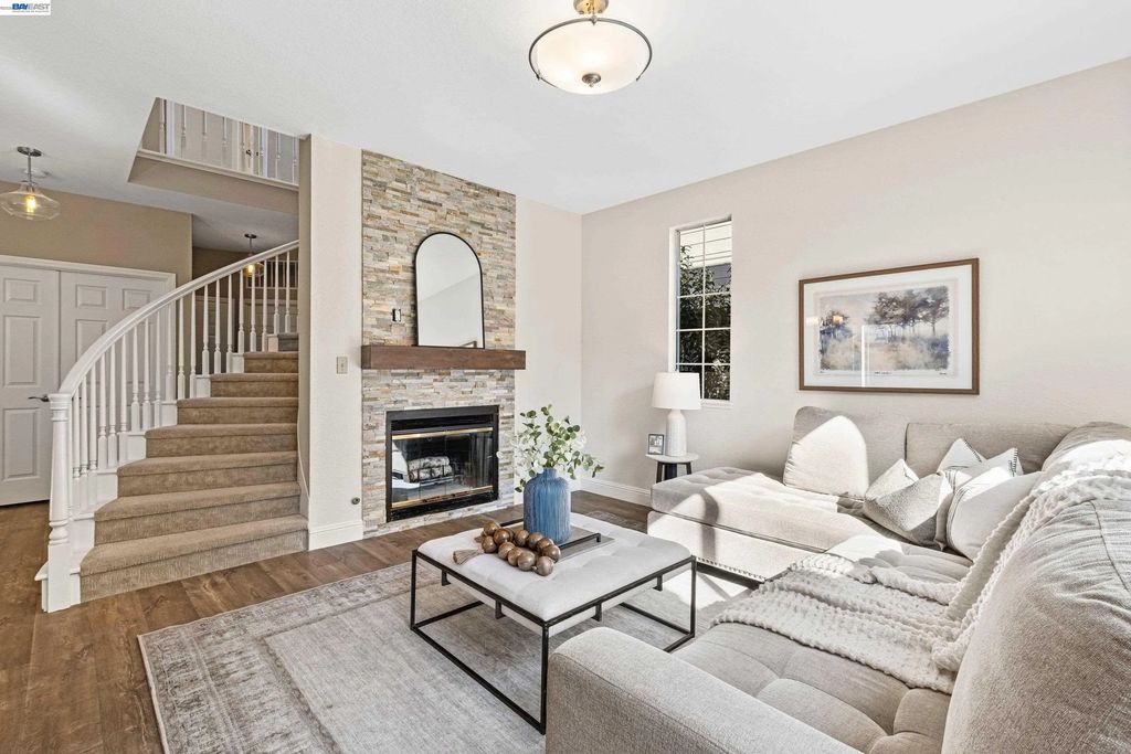 47 Summer Hill Court, Danville