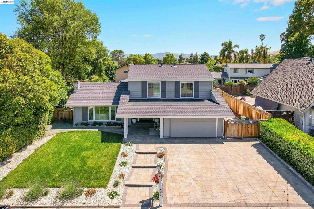 9519 Broadmoor Dr, San Ramon