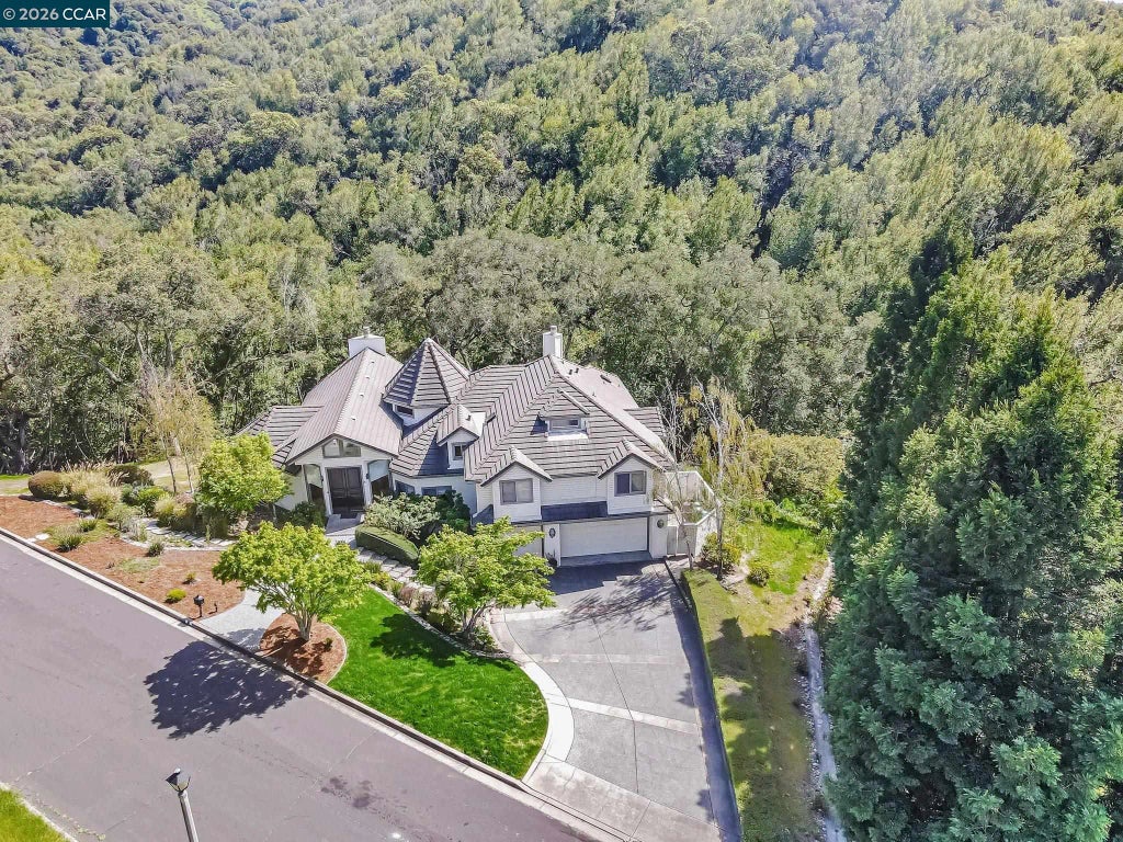 4 Julianna Ct, Moraga