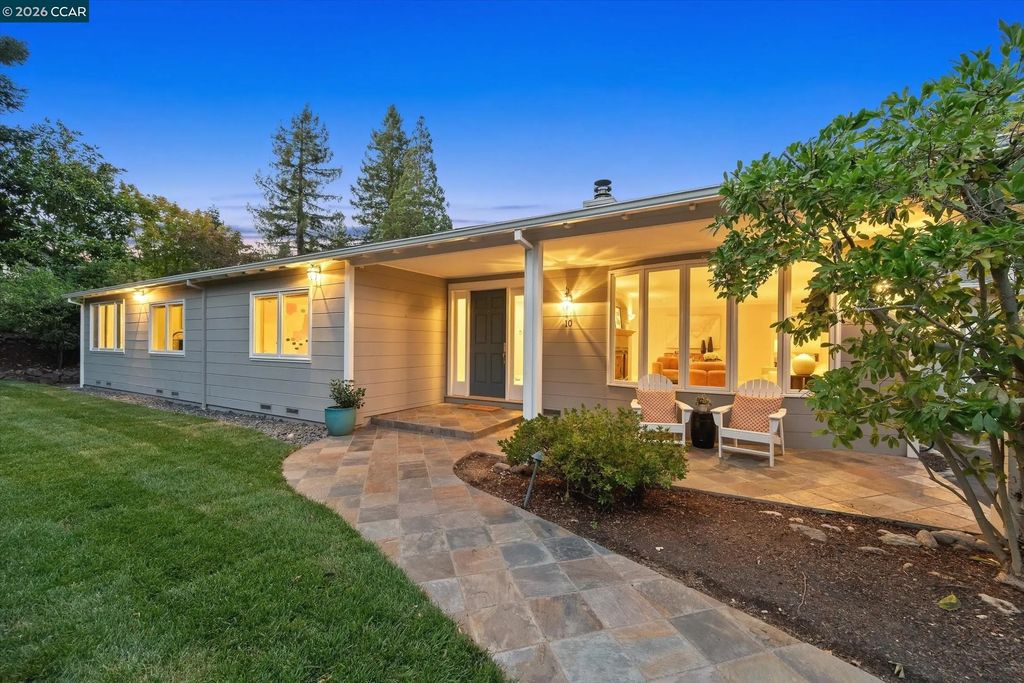10 Hillcrest Dr, Orinda