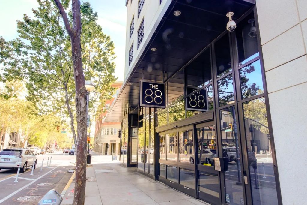 88 E San Fernando Street 704, San Jose