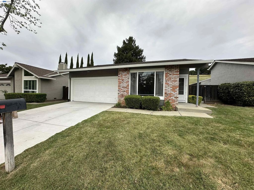 4565 Wildcat Ln, Concord