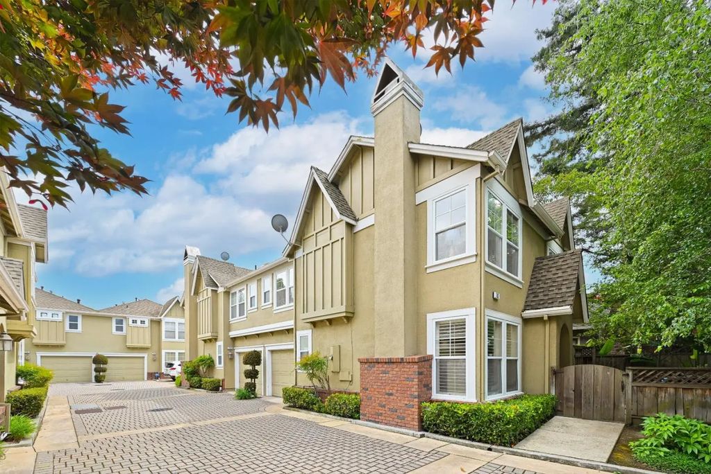 707 Valparaiso Avenue, Menlo Park