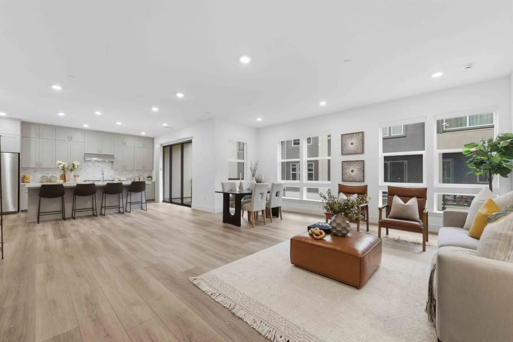 3465 Inspiration Way 201, Fremont