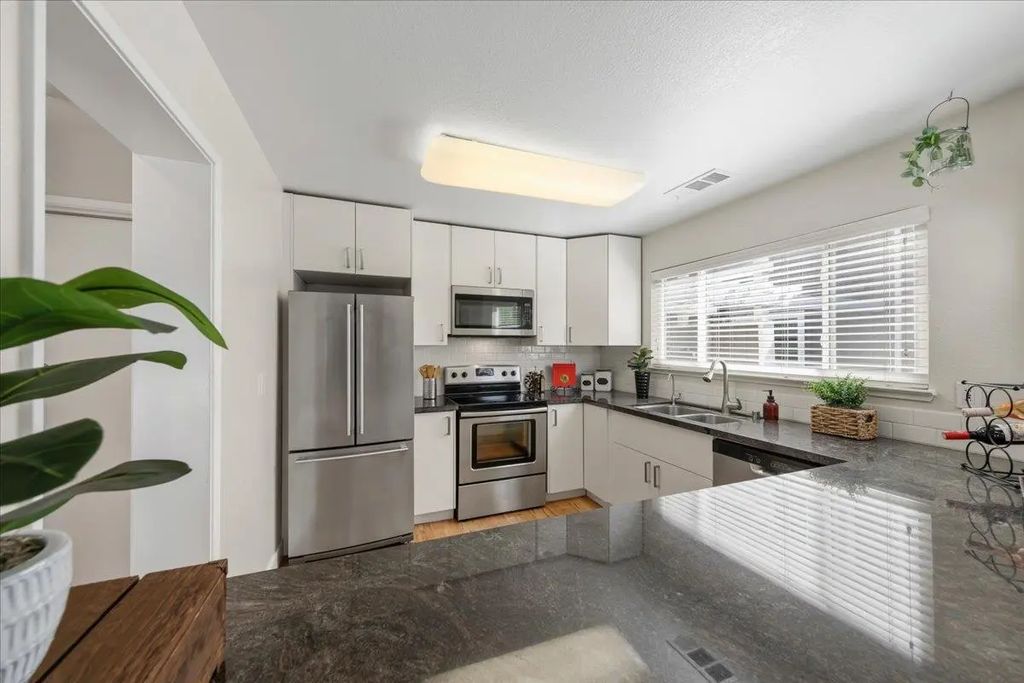 1176 Bird Avenue, San Jose