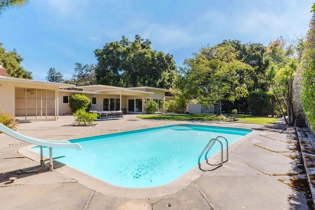 2 Irving Avenue, Atherton