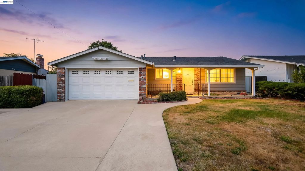 25353 Calaroga Ave, Hayward