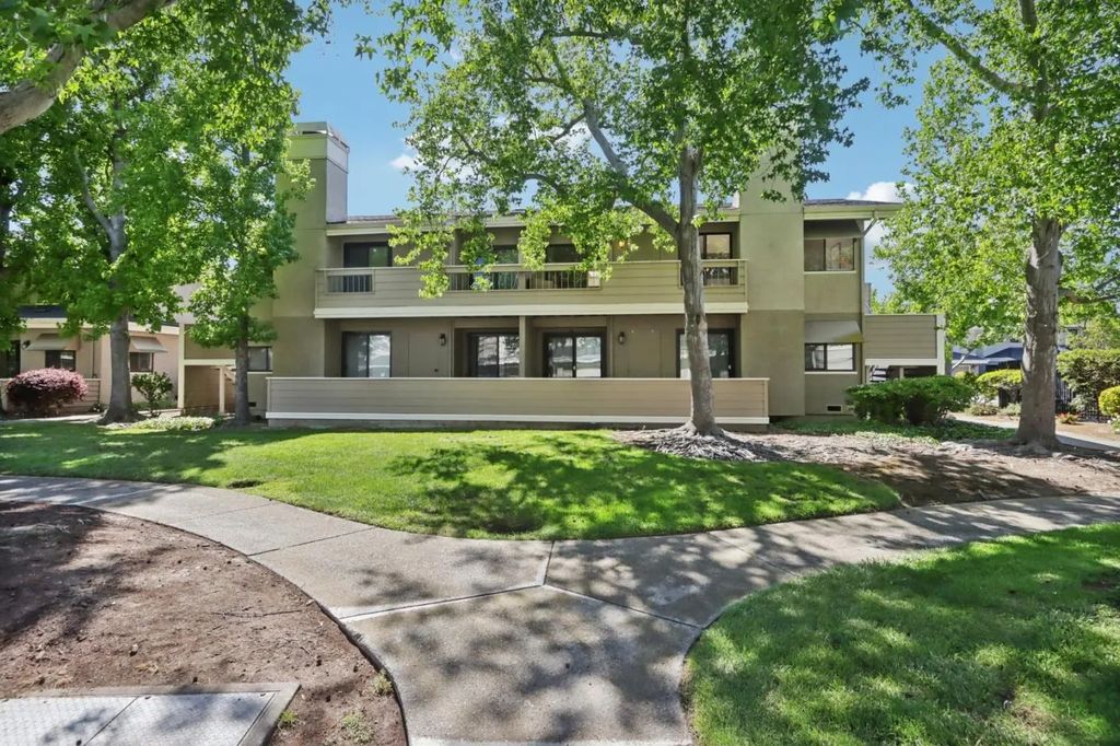 145 Albacore Lane, Foster City