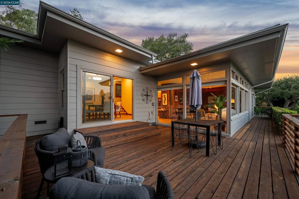 473 Pershing Dr., Oakland