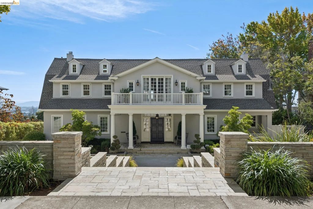 331 Hillside Ave, Piedmont