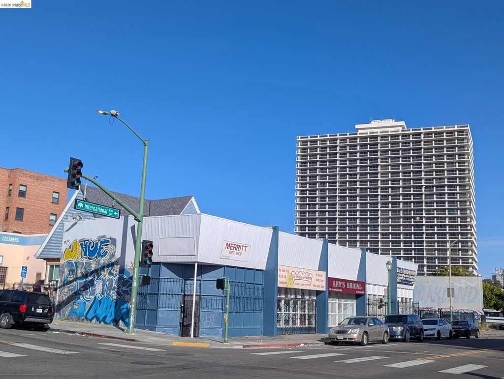 157 International Blvd, Oakland
