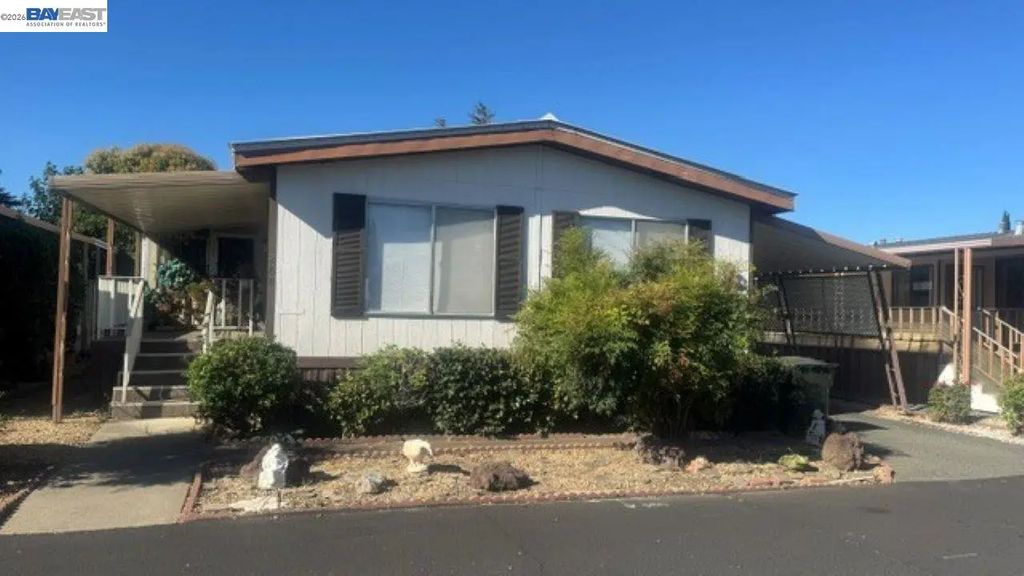208 Kona Circle, Pittsburg