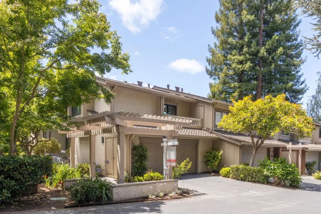 546 Sand Hill Circle, Menlo Park