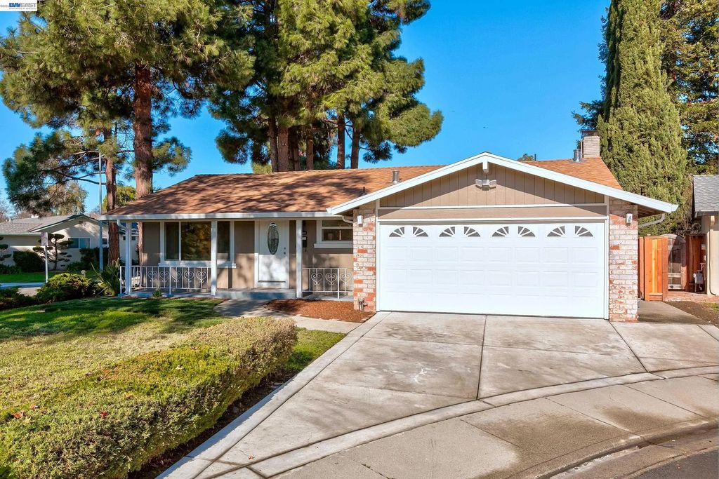34312 Cornwallis Ct, Fremont