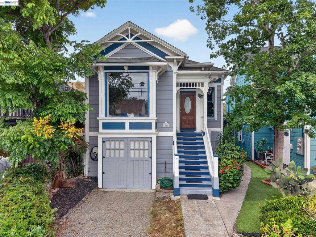 1320 9th St, Alameda