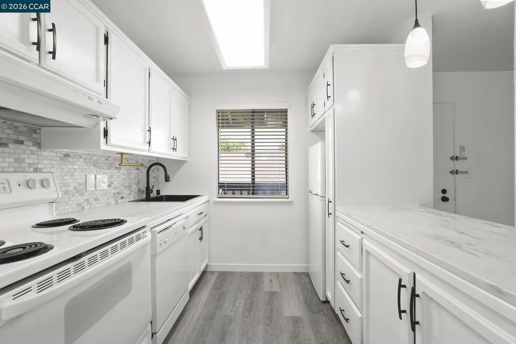 1437 Marchbanks Dr 3, Walnut Creek