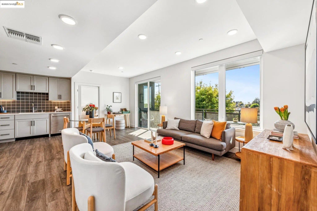 10300 San Pablo Ave 303, El Cerrito