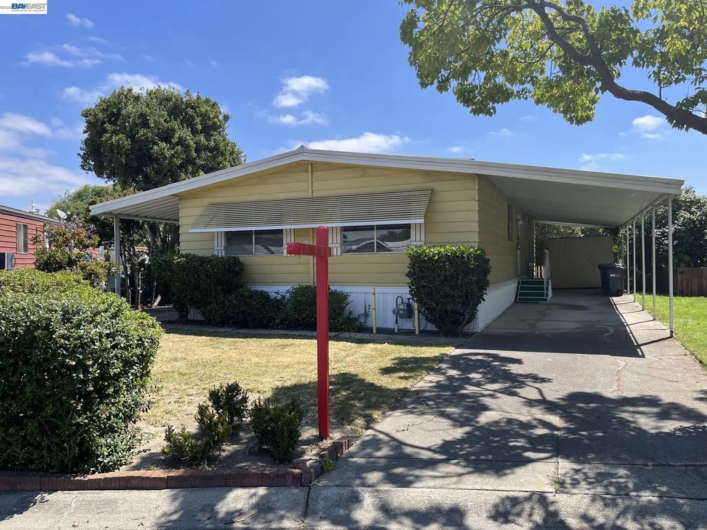 29000 Guildhall Rd, Hayward