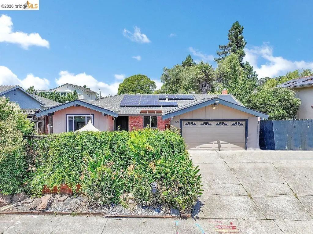 1249 Heavenly Dr, Martinez