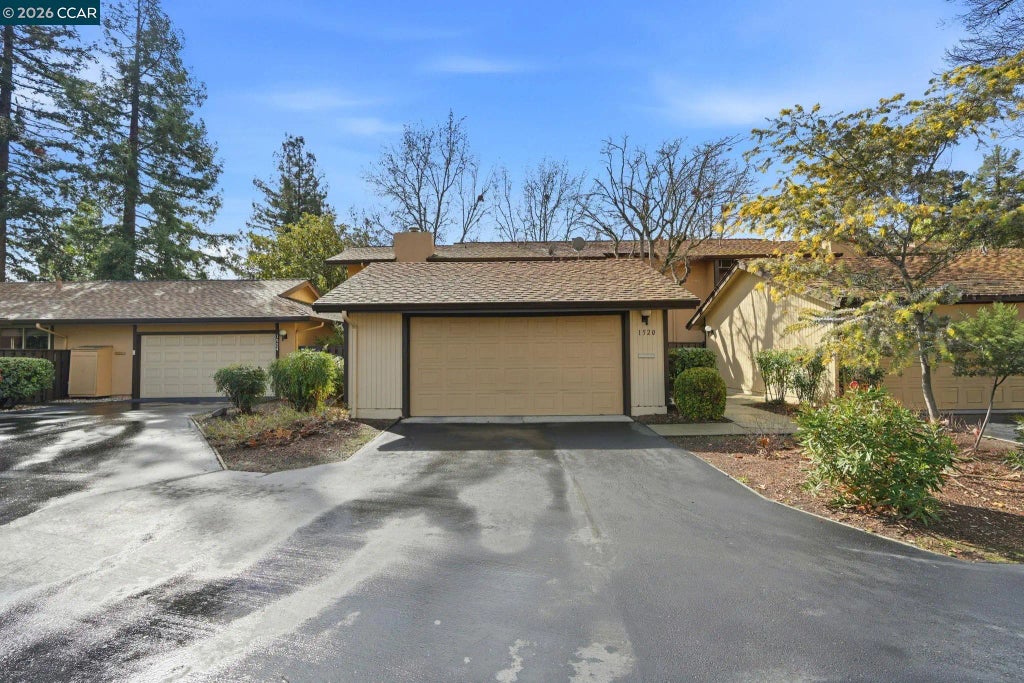 1520 Candelero Dr, Walnut Creek