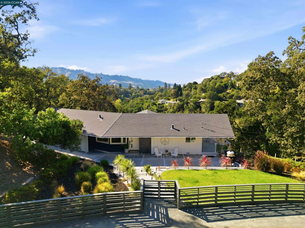 48 Via Floreado, Orinda