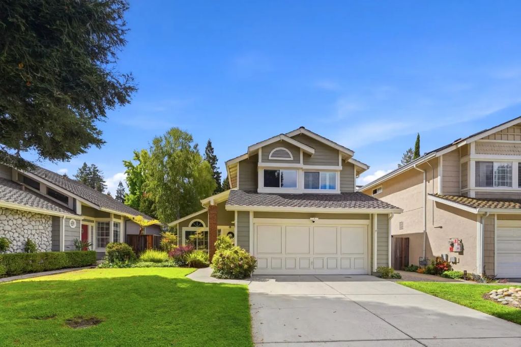 216 Yarborough Lane, Redwood City