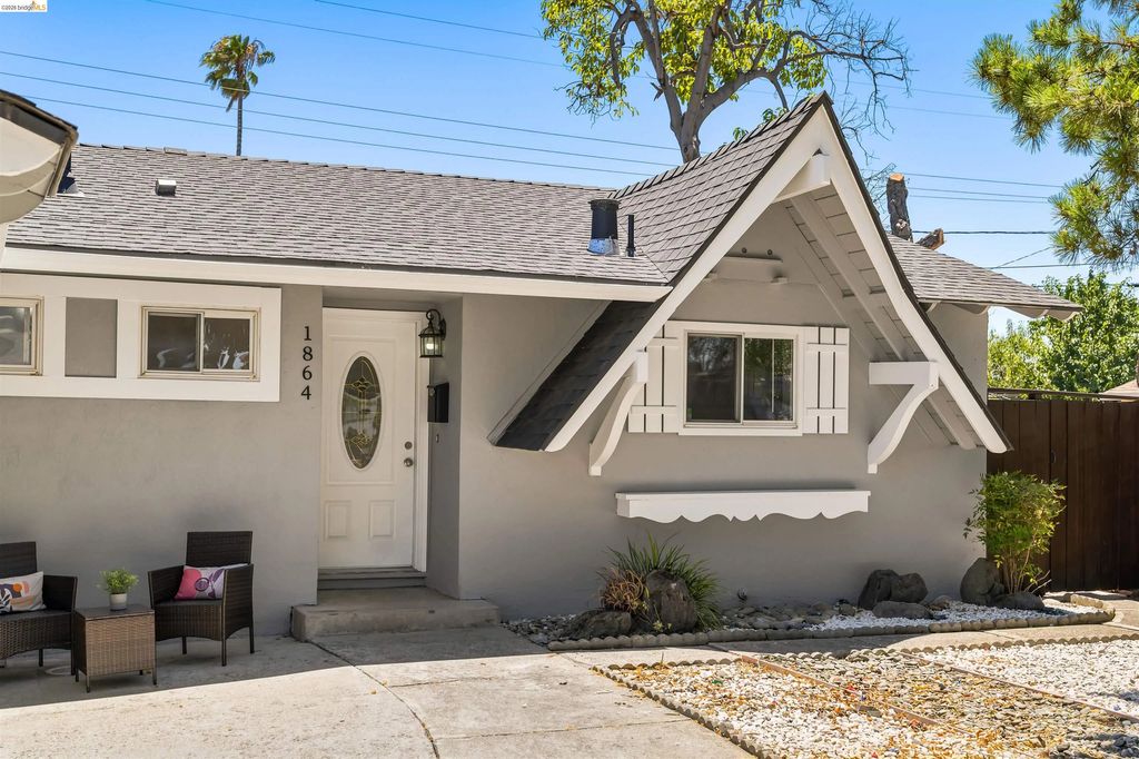 1864 Canton, Milpitas