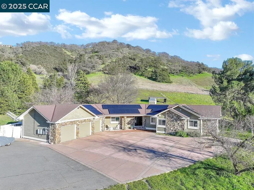 4161 Leon Drive, Clayton